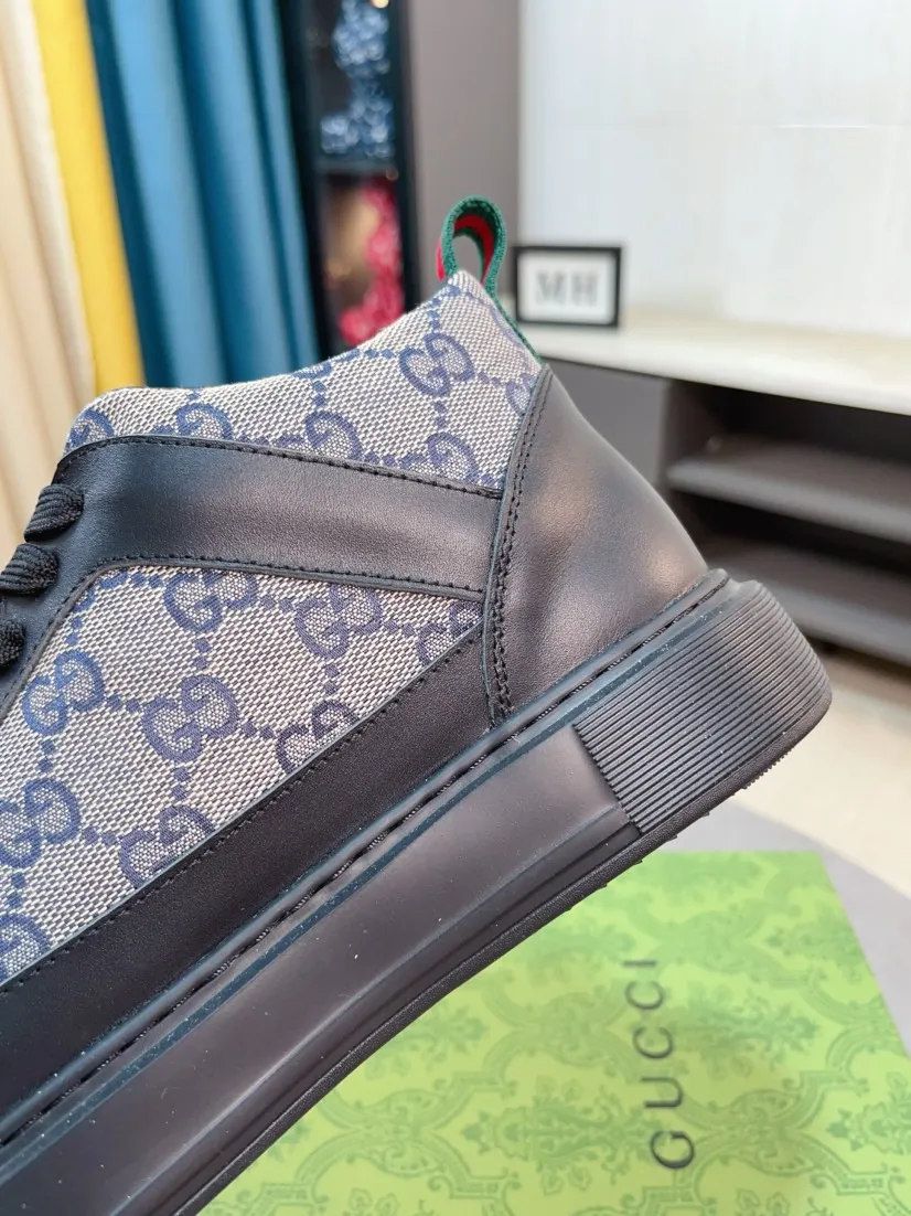 Men's shoes 💰458🌸🌸[GUCCI] Gucci's new spring and summer slip-on loafers with cartoon characters, Fendi F's low-top trendy men's shoes, 😈The upper is made of Italian 🇮🇹 imported sheep suede with Lafayette embroidered leather, full pigskin lining, original rubber non-slip outsole! The style is high-profile and elegant, and the upper is versatile and fashionable. 🇱🇾🇱🇾A large number of ready-made and reposted pictures will be sold! 38-44,